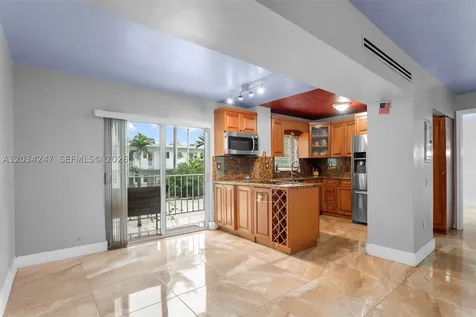 1820 James Avenue Miami Beach FL 33139