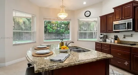 10255 Guatemala Street Cooper City FL 33026