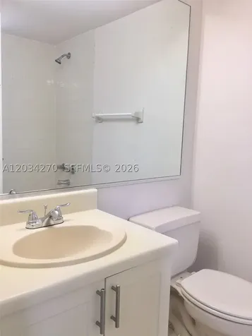 5400 W 21st Court Hialeah FL 33016