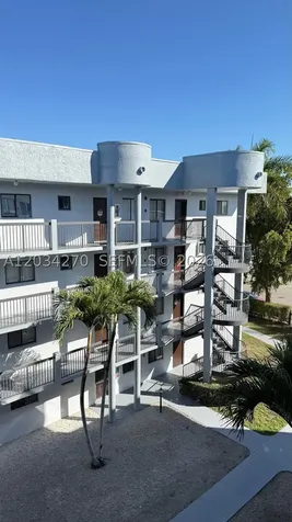5400 W 21st Court Hialeah FL 33016