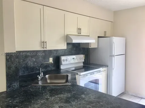 5400 W 21st Court Hialeah FL 33016