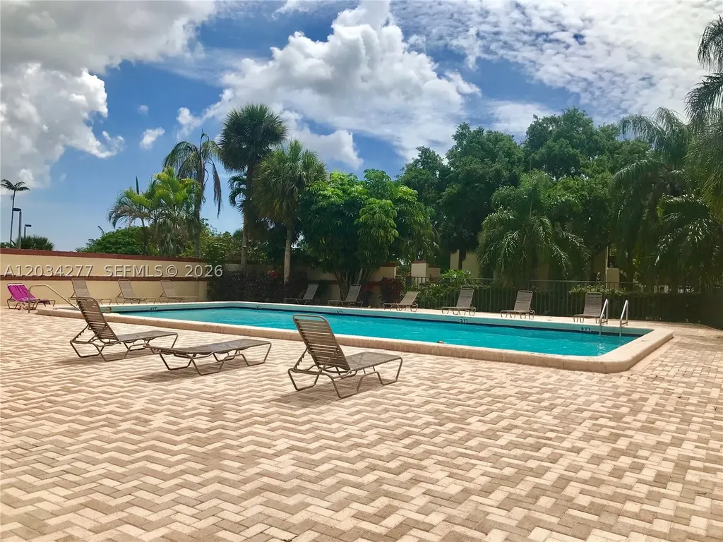 21950 Soundview Terrace Boca Raton FL 33433