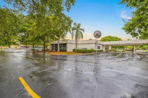8200 N University Drive Tamarac FL 33321