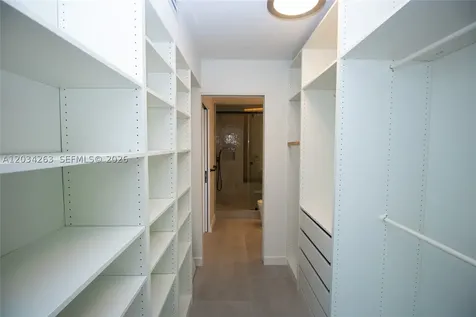 2899 Collins Avenue Miami Beach FL 33140
