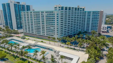 2899 Collins Avenue Miami Beach FL 33140