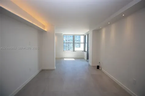 2899 Collins Avenue Miami Beach FL 33140