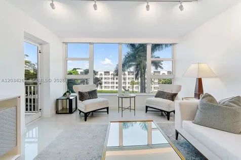1620 S Ocean Boulevard Lauderdale By The Sea FL 33062