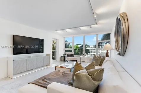 1620 S Ocean Boulevard Lauderdale By The Sea FL 33062