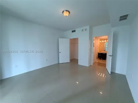 253 NE 2nd Street Miami FL 33132