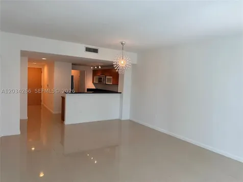 253 NE 2nd Street Miami FL 33132