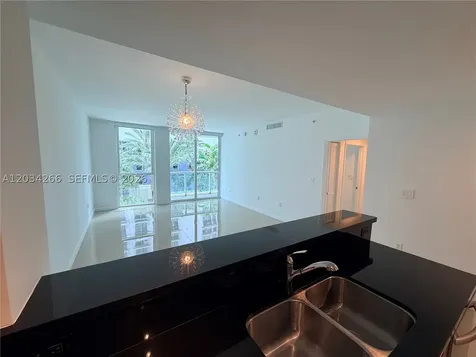 253 NE 2nd Street Miami FL 33132