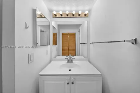 8540 SW 212th Street Cutler Bay FL 33189