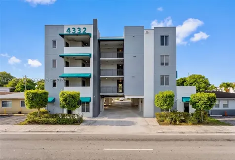 4332 W Flagler Miami FL 33134