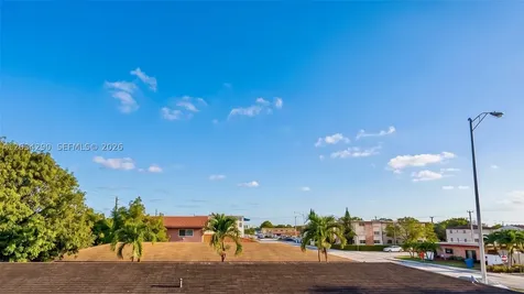 4332 W Flagler Miami FL 33134