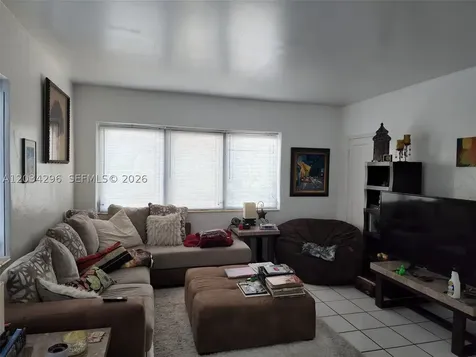 364 SW 11th Street Miami FL 33130