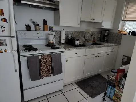 364 SW 11th Street Miami FL 33130
