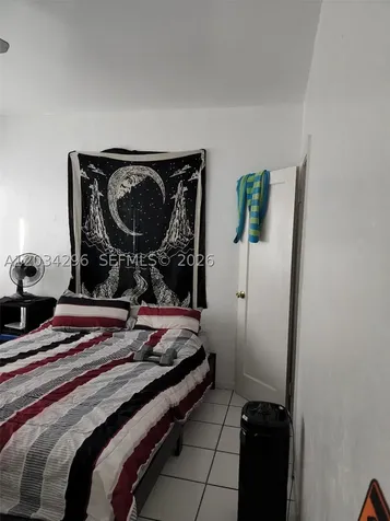 364 SW 11th Street Miami FL 33130