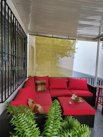 364 SW 11th Street Miami FL 33130