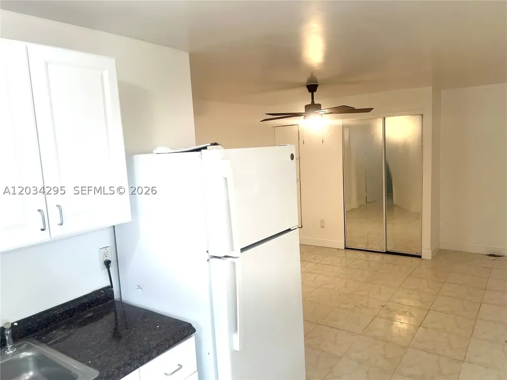 2127 Cleveland Street Hollywood FL 33020