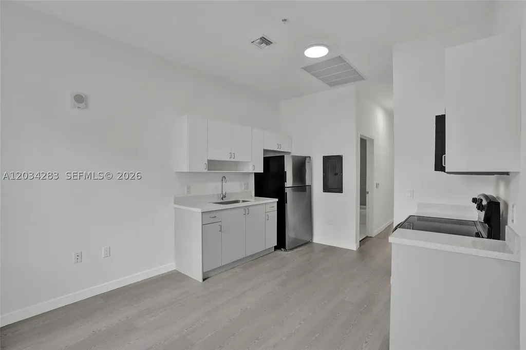 1567 NW 1st Street Miami FL 33125