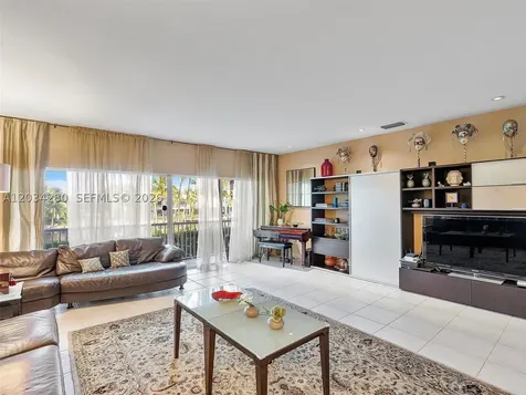 21399 Marina Cove Circle Aventura FL 33180