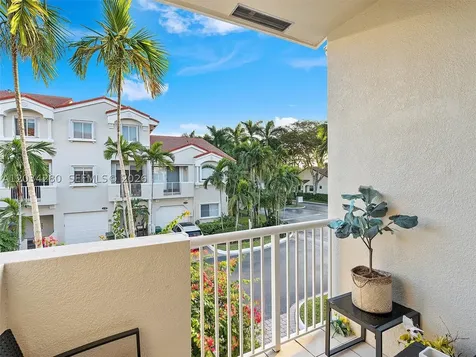 21399 Marina Cove Circle Aventura FL 33180