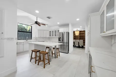 6860 SW 99th Terrace Pinecrest FL 33156