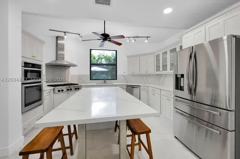 6860 SW 99th Terrace Pinecrest FL 33156