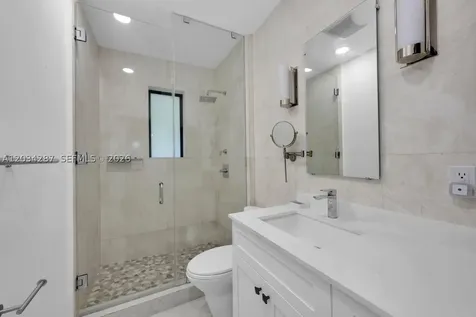 6860 SW 99th Terrace Pinecrest FL 33156