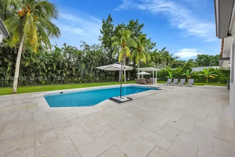 6860 SW 99th Terrace Pinecrest FL 33156