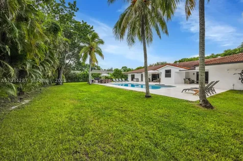 6860 SW 99th Terrace Pinecrest FL 33156