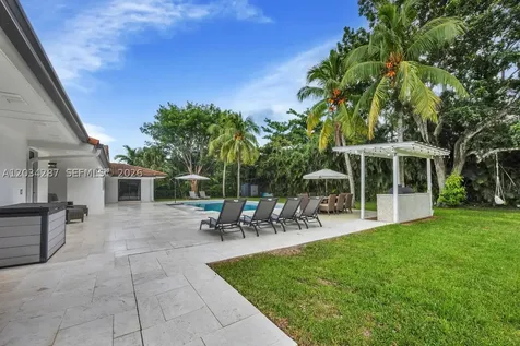 6860 SW 99th Terrace Pinecrest FL 33156