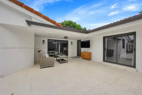 6860 SW 99th Terrace Pinecrest FL 33156