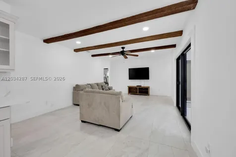 6860 SW 99th Terrace Pinecrest FL 33156