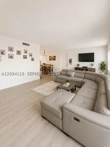 1800 NW 119th Street Miami FL 33167
