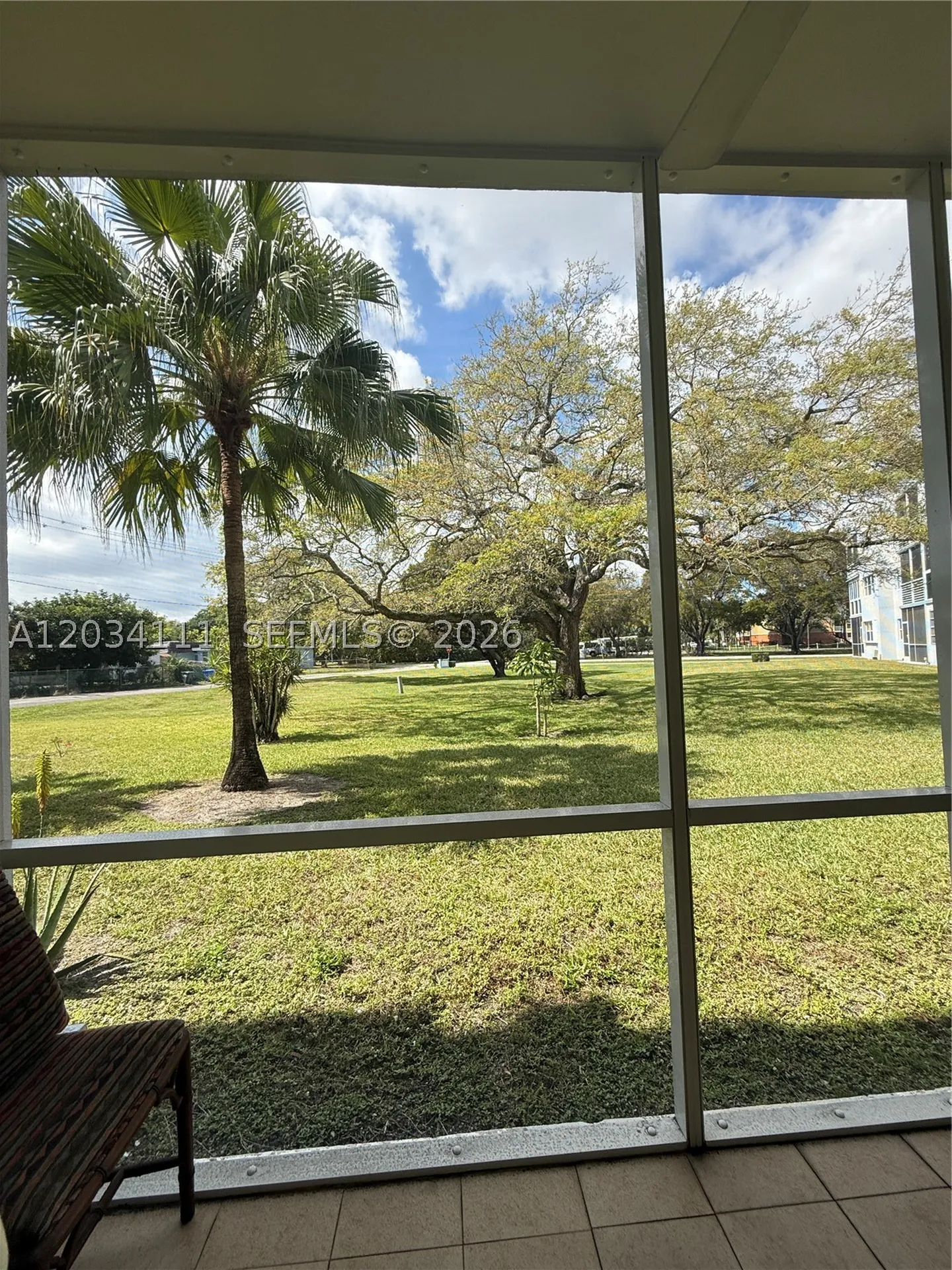2200 Park Lane Hollywood FL 33021