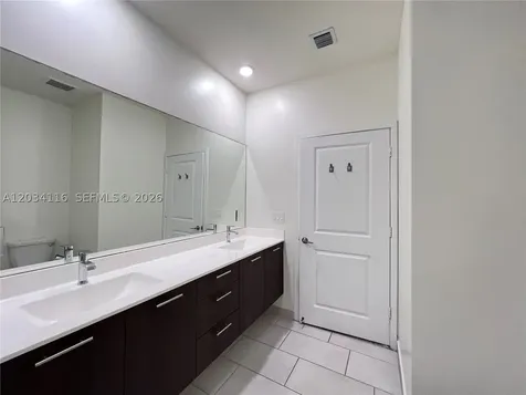 8265 NW 41st Street Doral FL 33166