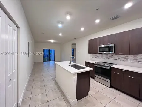 8265 NW 41st Street Doral FL 33166