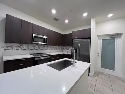 8265 NW 41st Street Doral FL 33166