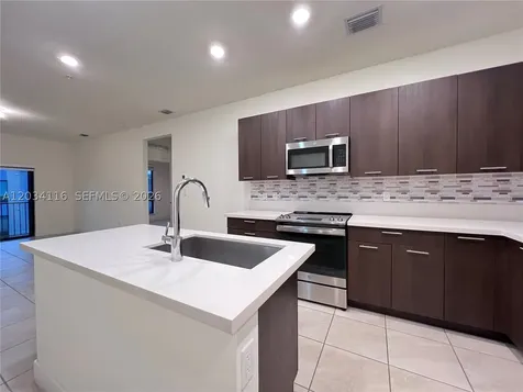 8265 NW 41st Street Doral FL 33166