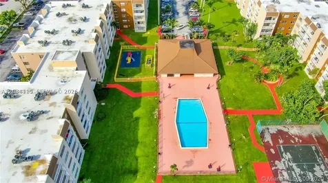 6940 Miami Gardens Drive Hialeah FL 33015