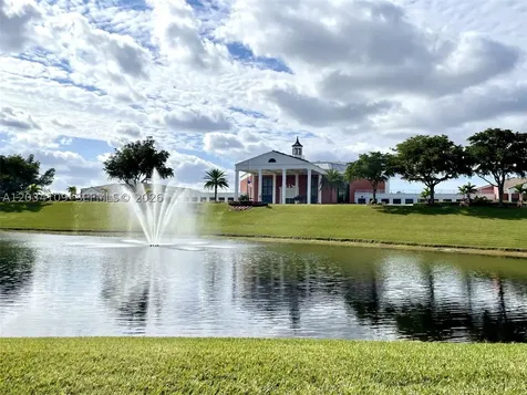236 Durham F Deerfield Beach FL 33442