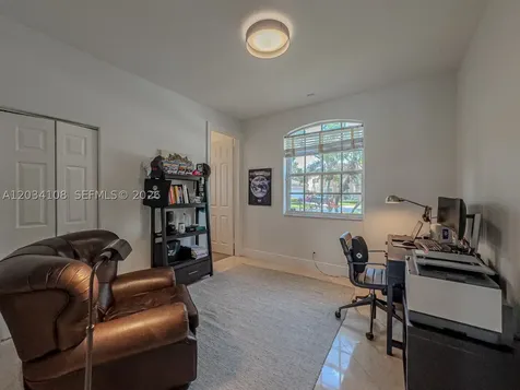 2574 Jardin Way Weston FL 33327