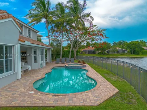 2574 Jardin Way Weston FL 33327
