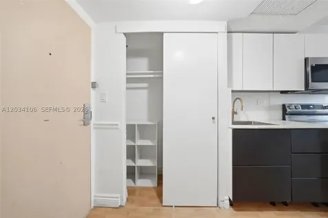 19201 Collins Avenue Sunny Isles Beach FL 33160