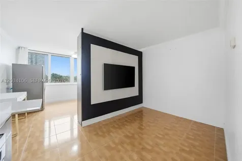 19201 Collins Avenue Sunny Isles Beach FL 33160