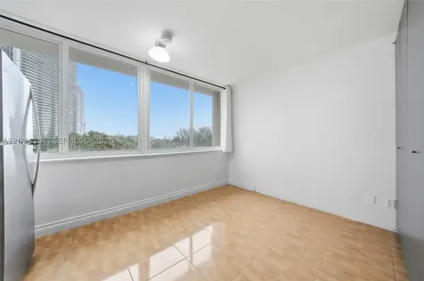 19201 Collins Avenue Sunny Isles Beach FL 33160