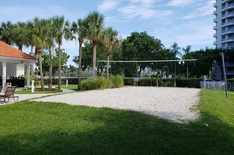 3300 NE 191st Street Aventura FL 33180