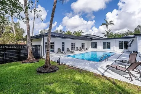 15201 SW 74th Place Palmetto Bay FL 33157