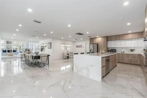 15201 SW 74th Place Palmetto Bay FL 33157